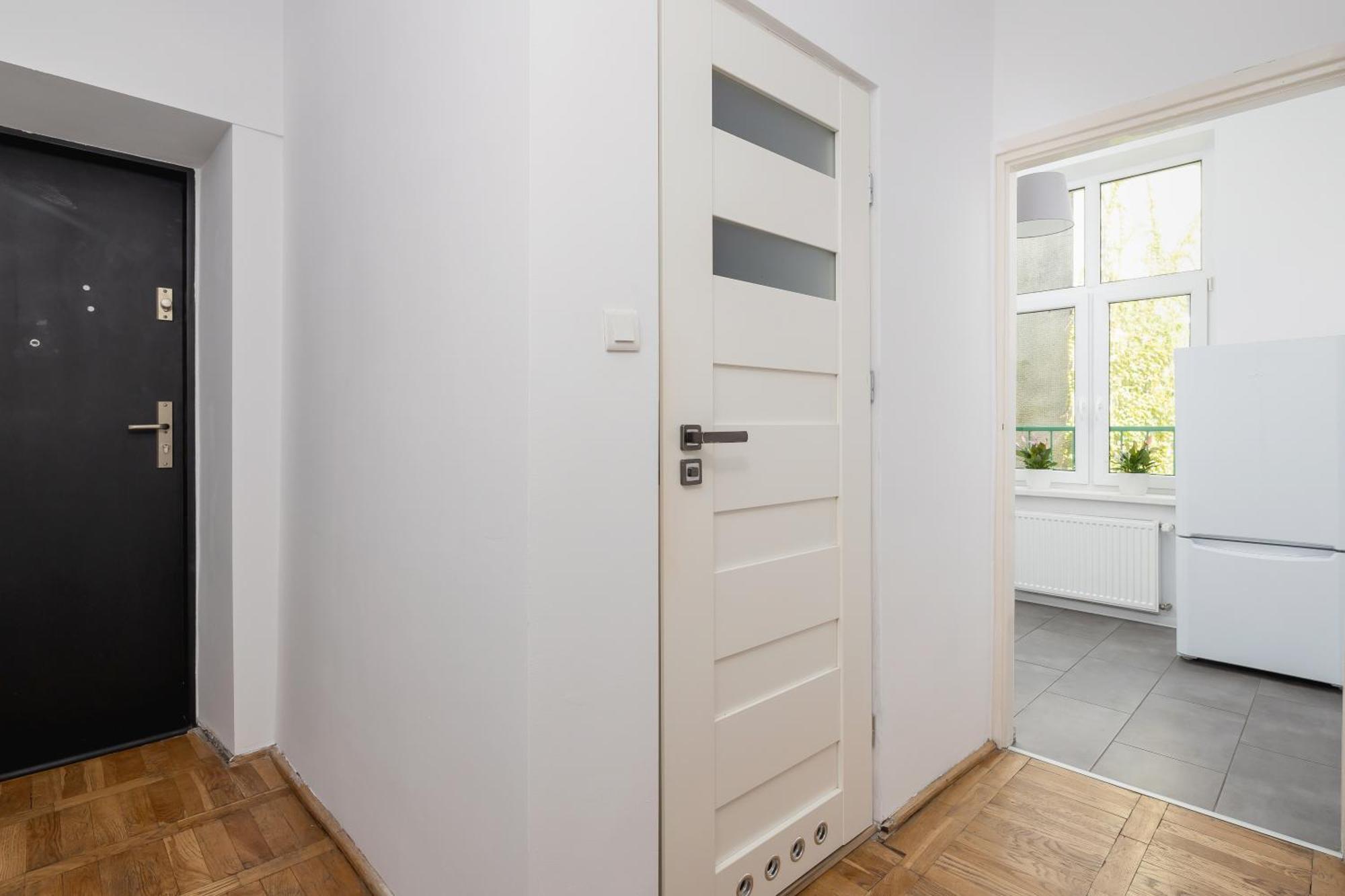 1-Bedroom Apartment With Balcony - Dluga 65 Krasków Eksteriør bilde