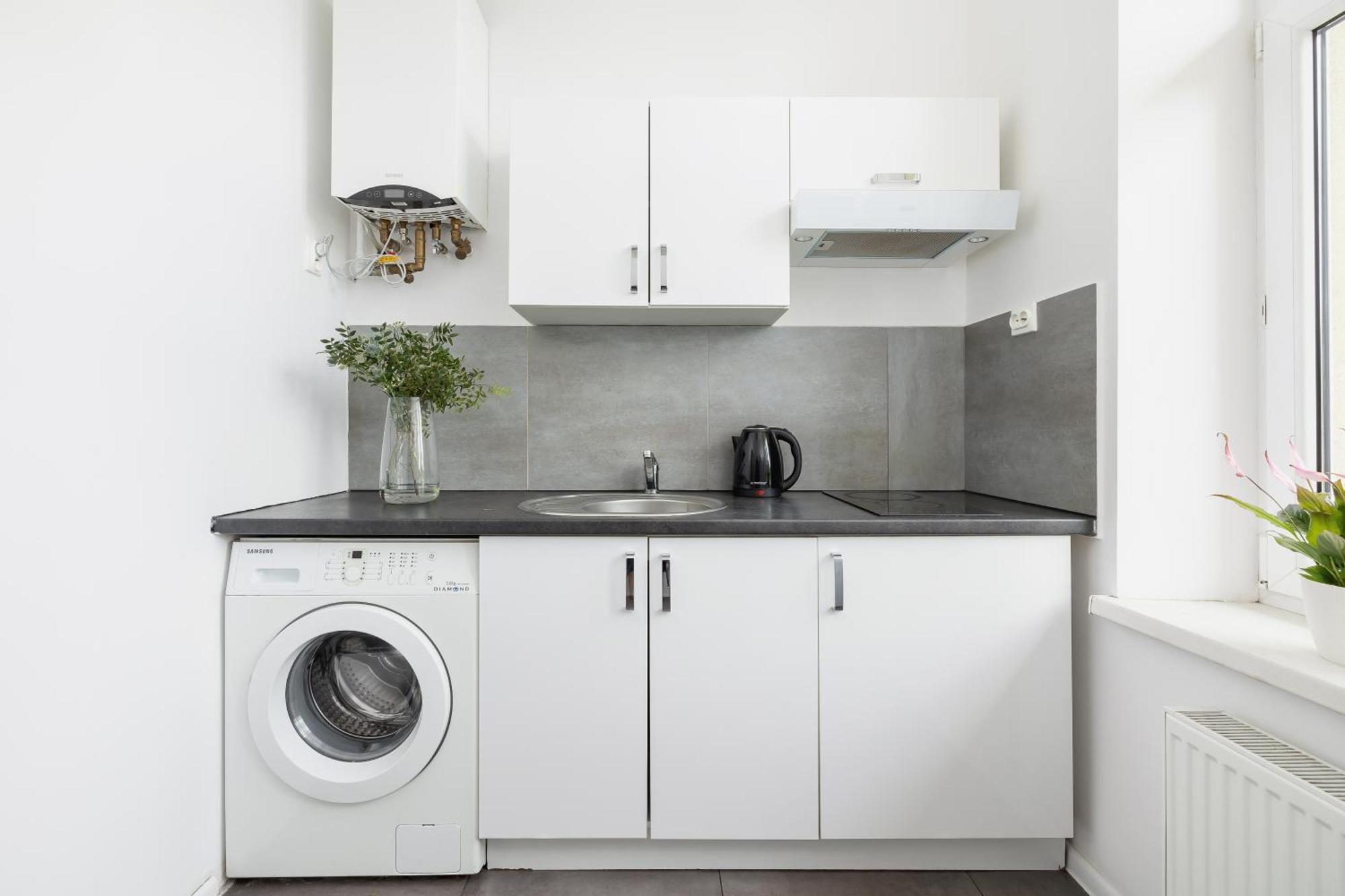 1-Bedroom Apartment With Balcony - Dluga 65 Krasków Eksteriør bilde