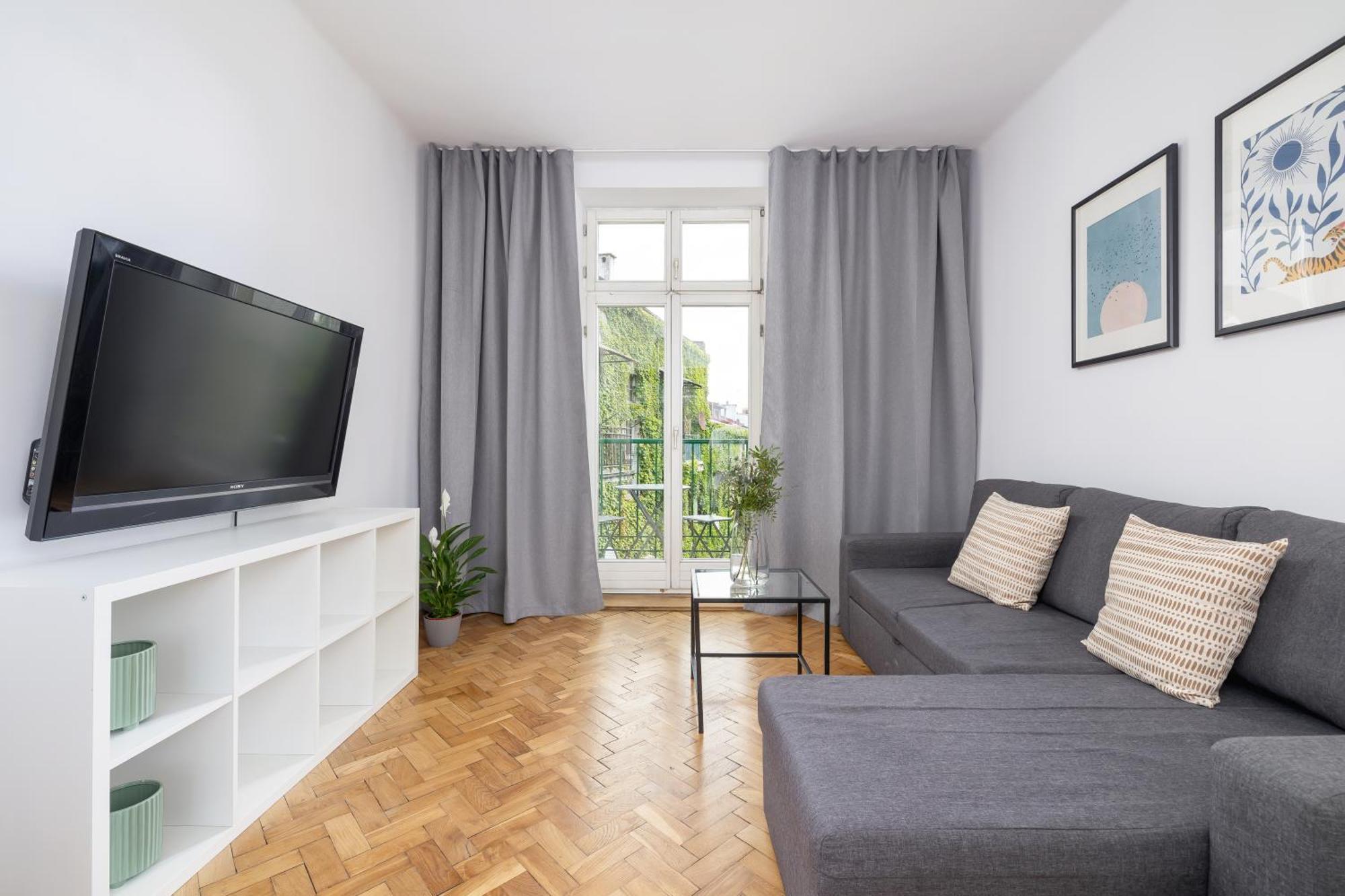 1-Bedroom Apartment With Balcony - Dluga 65 Krasków Eksteriør bilde