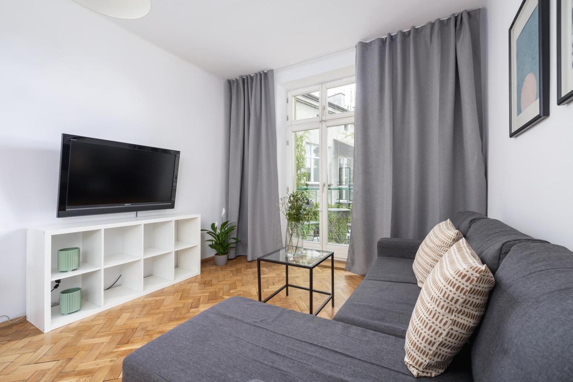 1-Bedroom Apartment With Balcony - Dluga 65 Krasków Eksteriør bilde