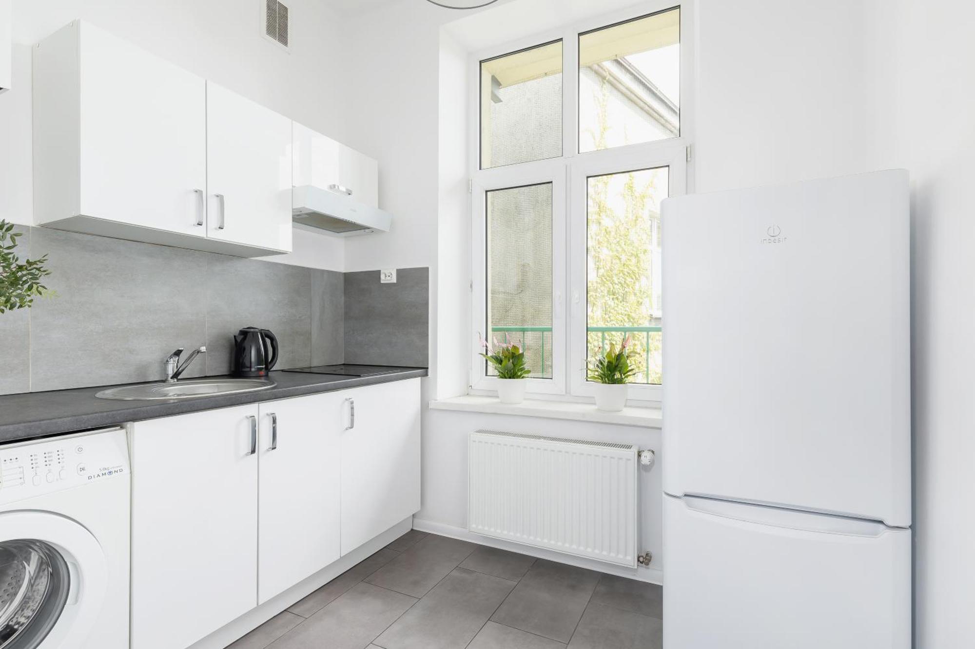 1-Bedroom Apartment With Balcony - Dluga 65 Krasków Eksteriør bilde
