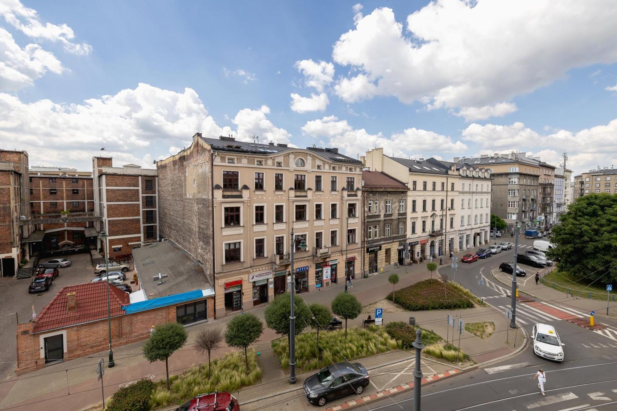 1-Bedroom Apartment With Balcony - Dluga 65 Krasków Eksteriør bilde